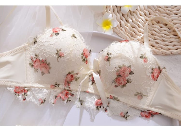 Cute Lace Flower Embroided Adjustable Straps Push Up Bridal Padded Bra 017