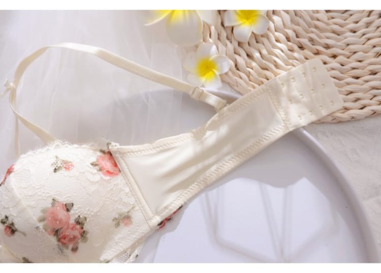 Cute Lace Flower Embroided Adjustable Straps Push Up Bridal Padded Bra 017